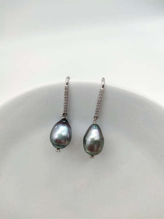 TAHITIAN SOUTH SEA PEARL DROP EARRINGS