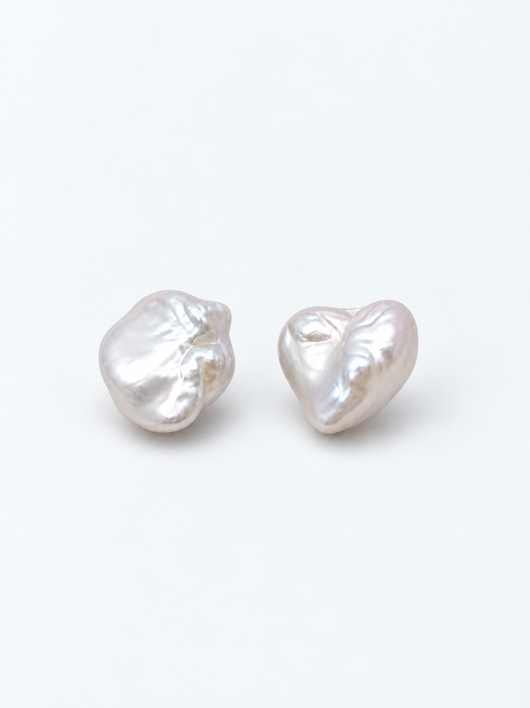 PETAL PEARL STUD EARRINGS - KESHI PEARL