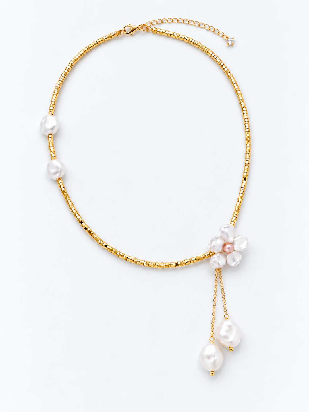 ROMANTIC BLOOM PEARL NECKLACE WITH GOLD BEADS