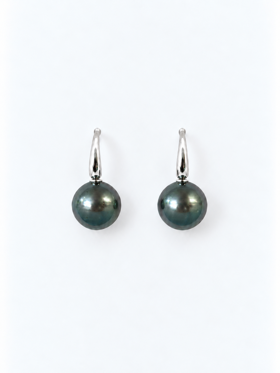 TAHITIAN SOUTH SEA PEARL EARRINGS