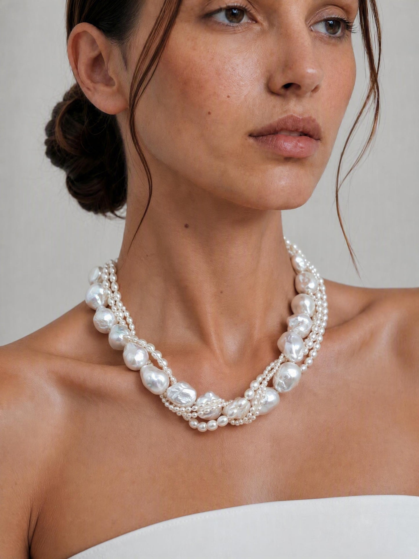 WHITE TWIST PEARL NECKLACE