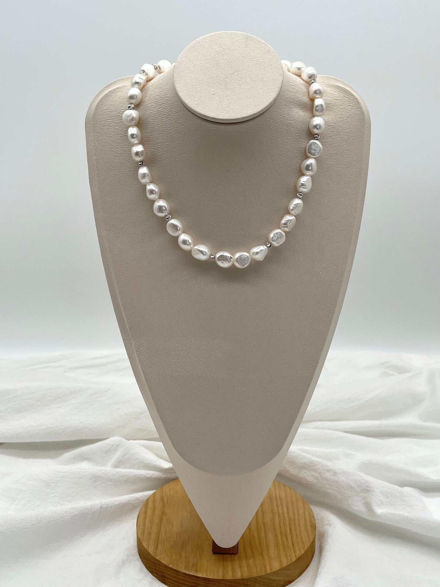 BAROQUE PEARL WITH SILVER BEADS NECKLACE - MOYZ