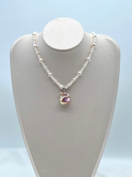 IRIDESCENT BAROQUE PENDANT(necklace excluded) - MOYZ